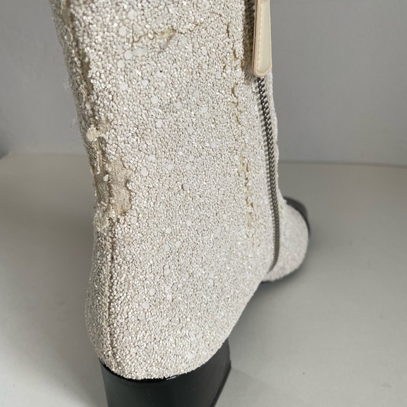 SOLD☄️ON TRADESY DEFECTIVE CHANEL RUNWAY ‘ASTRONAUT’ COLLECTION BOOT - Picture 14 of 15